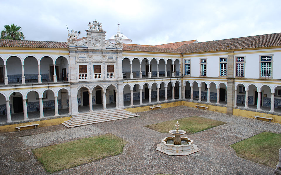Colégio e Igreja do Espírito Santo/Universidade de Évora